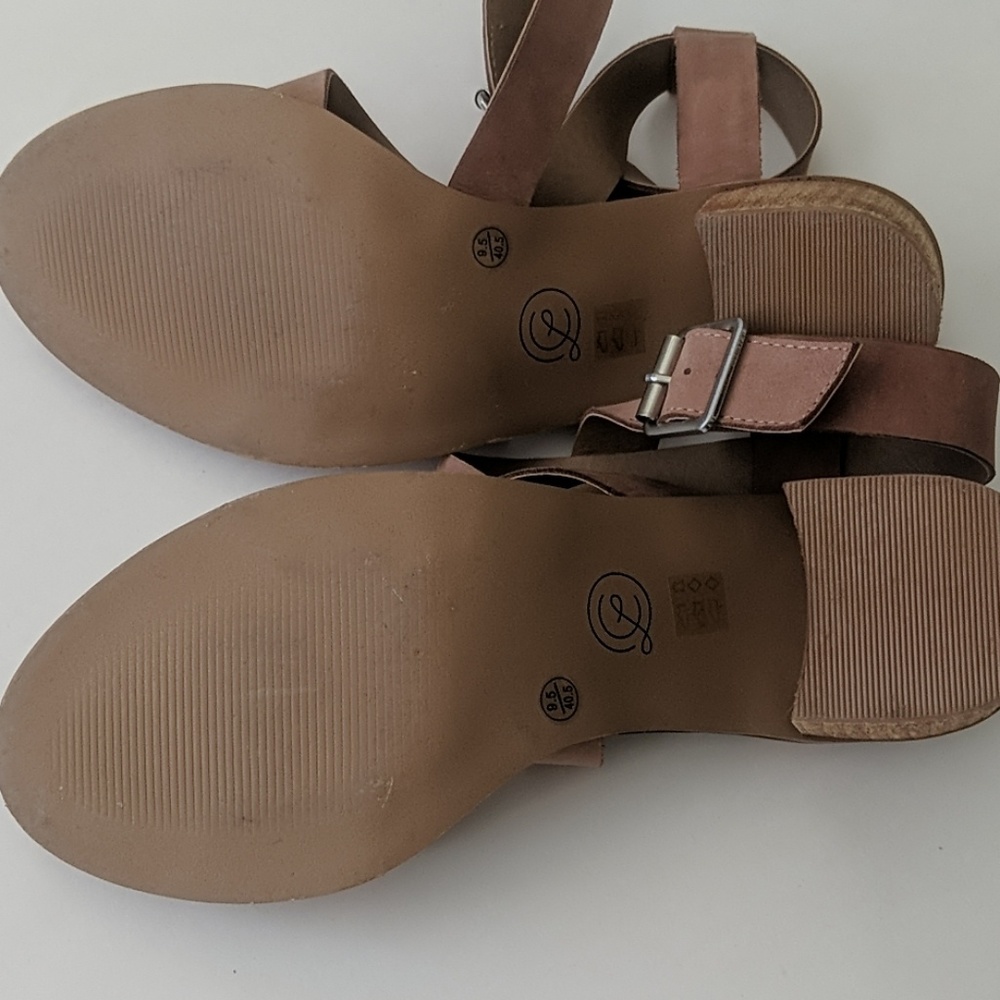 Block heels - Picture 7 of 7